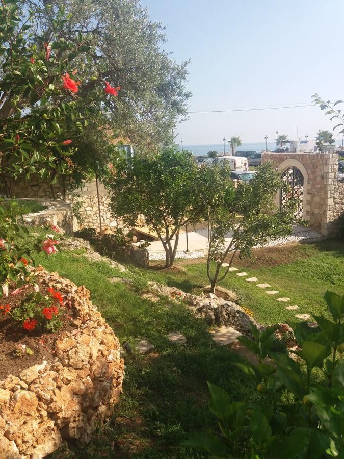 Villa Kostandin Qeparo Luaran gambar