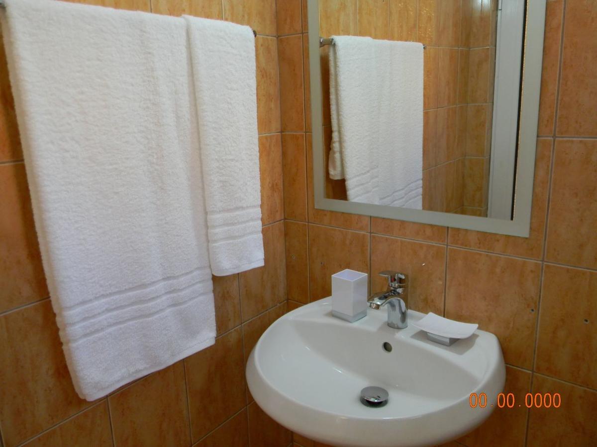 Villa Kostandin Qeparo Luaran gambar